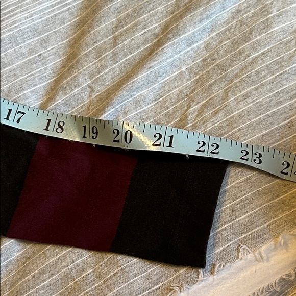 Forever 21 Black and Burgundy Striped Crop Top - Picture 7 of 7